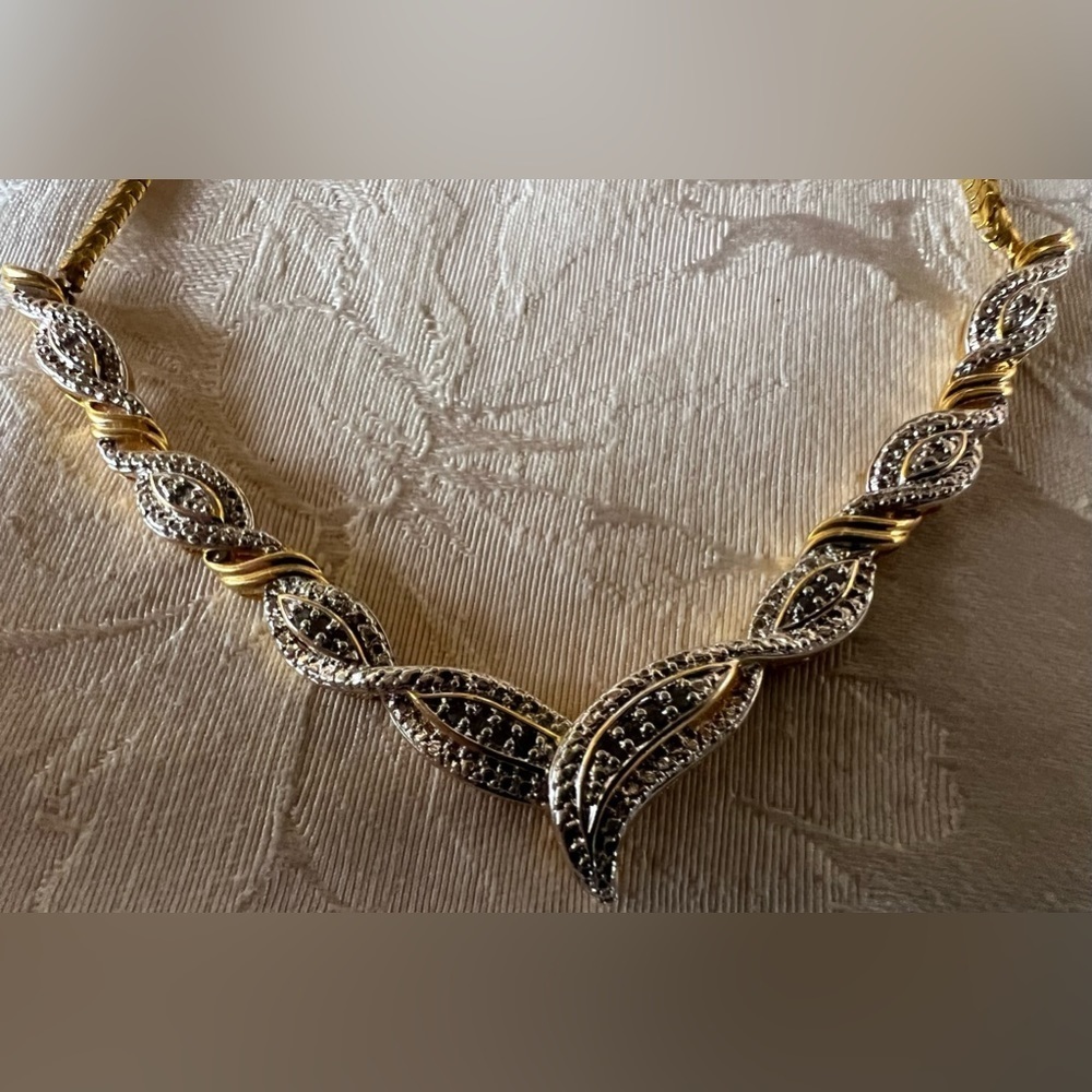 DIAMOND “V” Necklace - Picture 3 of 6